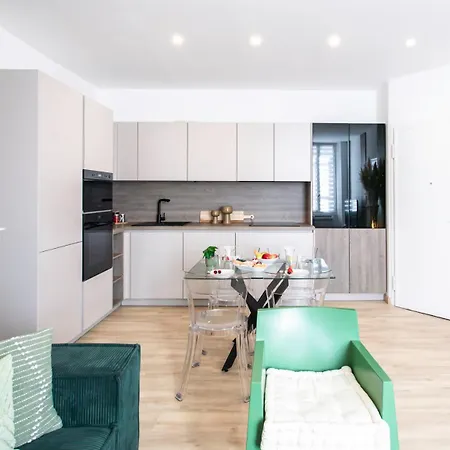 L52 2bdr Massena Central, 2 Min From The Ac Apartment *