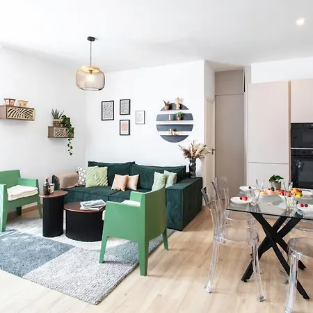 Apartment L52 2bdr Massena Central, 2 Min From The Ac